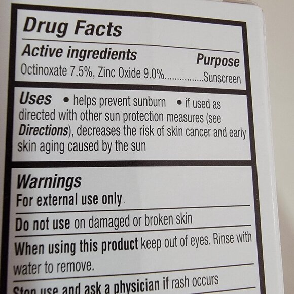 EltaMD UV Clear SPF46 Sunscreen For Acne and Rosacea Tinted, Untinted, Deep Tint - Picture 10 of 12